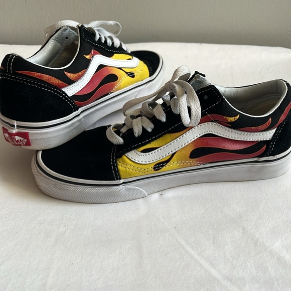 Vans Old Skool Flame lace up sneakers - Picture 8 of 10